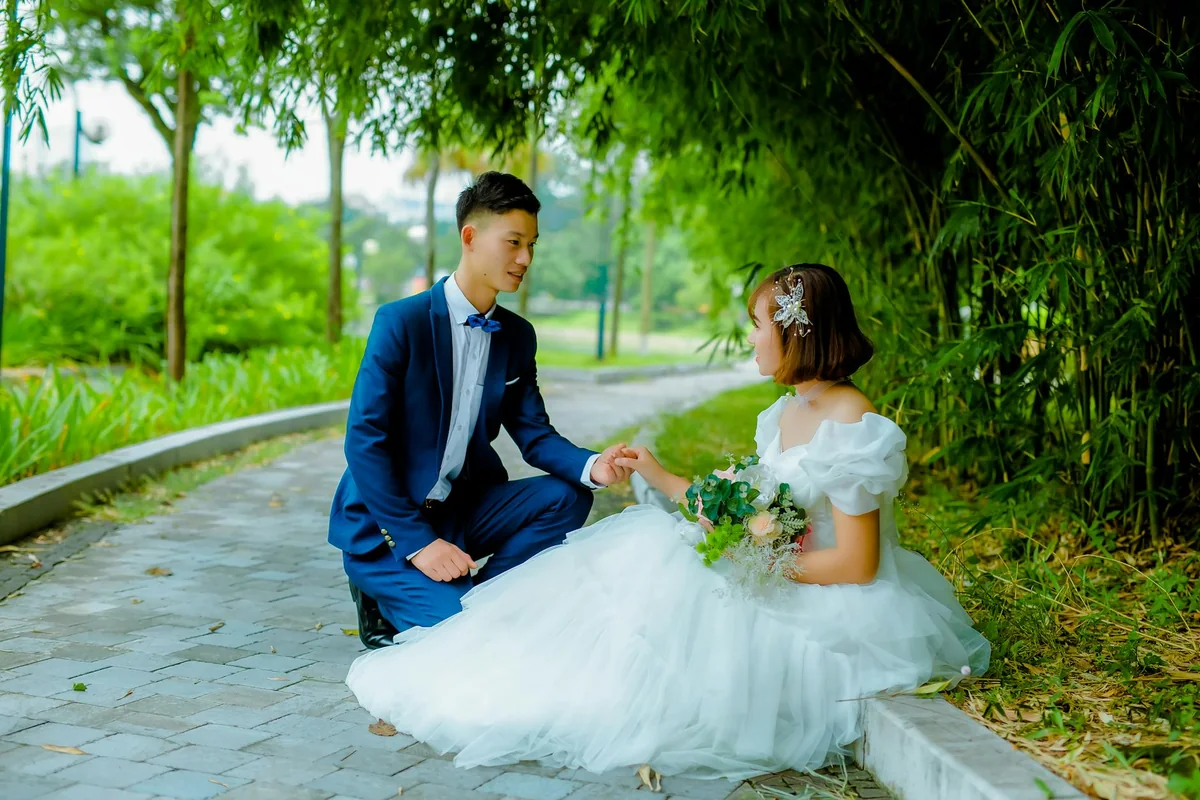 专题档案样例：按频道与主题整理的档案条目对照页